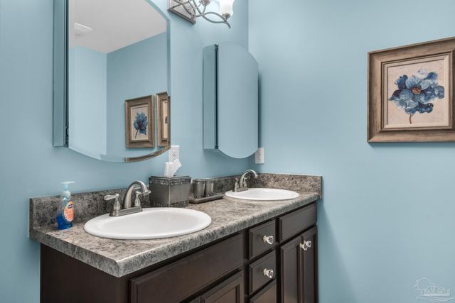 319 N Reus St, Pensacola, FL 32501