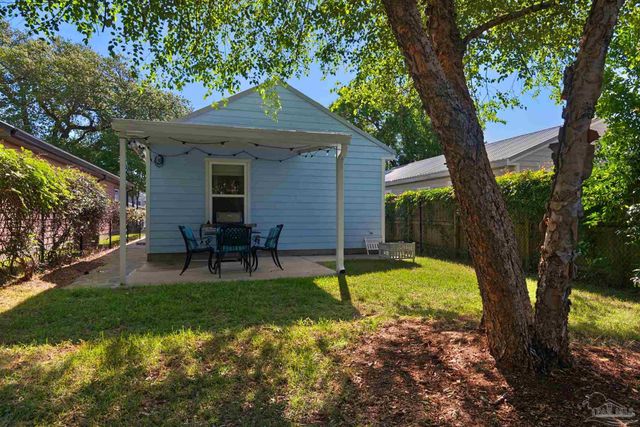 319 N Reus St, Pensacola, FL 32501