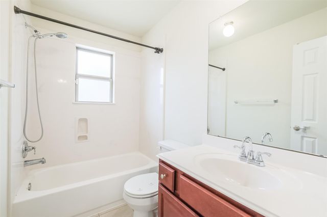 6811 Gonzales Point, Manvel, TX 77578