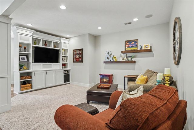 24226 Hemingway Street, Mattawan, MI 49071