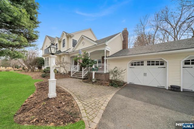296 Birch Parkway, Wyckoff, NJ 07481