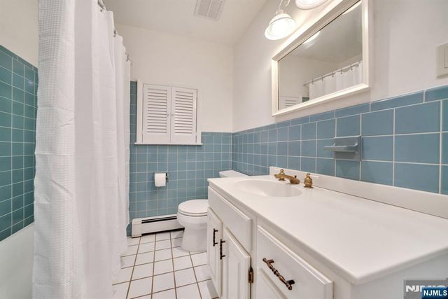 296 Birch Parkway, Wyckoff, NJ 07481