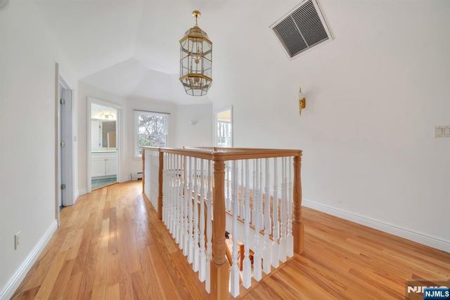 296 Birch Parkway, Wyckoff, NJ 07481