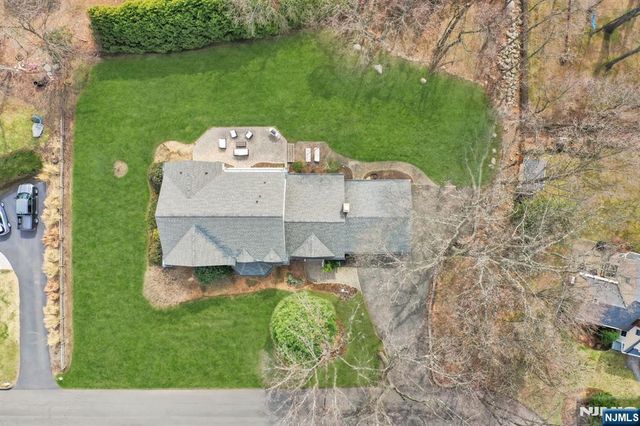 296 Birch Parkway, Wyckoff, NJ 07481