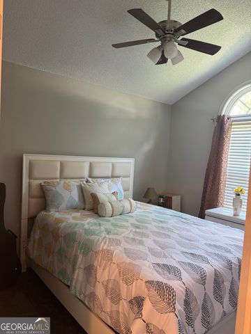 10381 Commons Crossing, Jonesboro, GA 30238