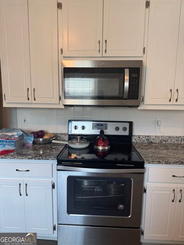 10381 Commons Crossing, Jonesboro, GA 30238