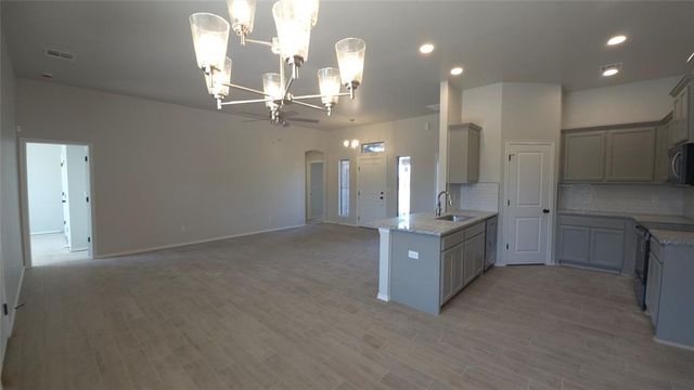 1981 Preakness Path, Blanchard, OK 73010