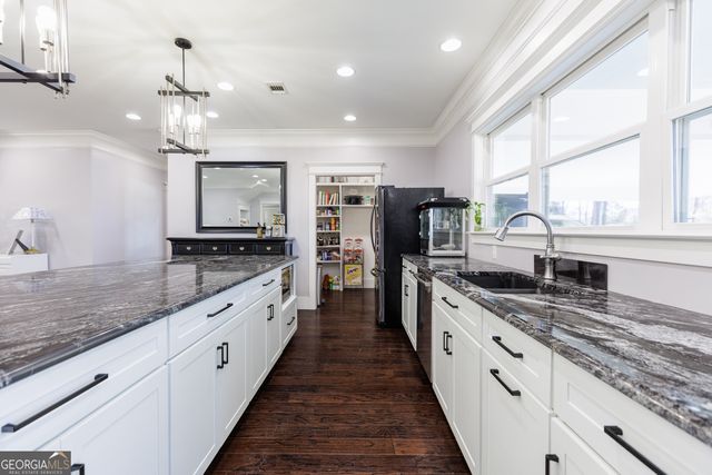 219 Buck Griffis Road, Homerville, GA 31634