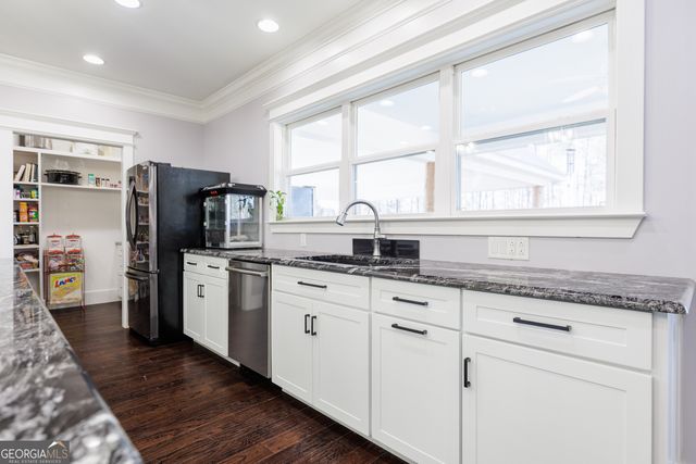 219 Buck Griffis Road, Homerville, GA 31634