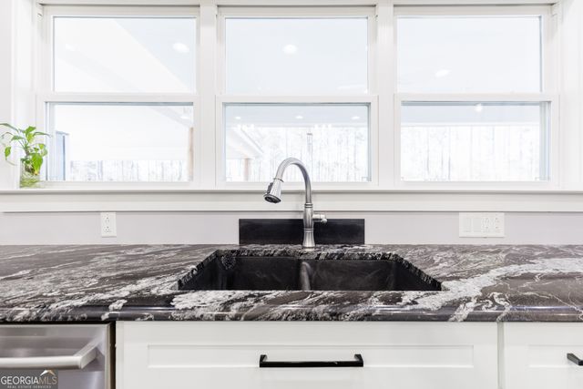 219 Buck Griffis Road, Homerville, GA 31634