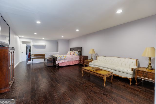 219 Buck Griffis Road, Homerville, GA 31634