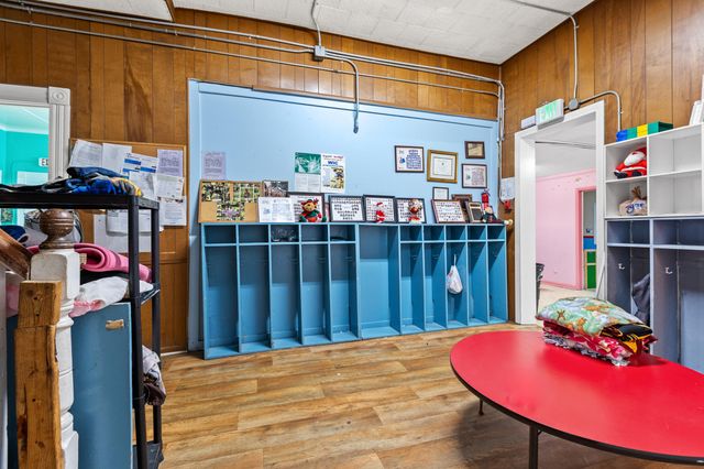 380 Amsden Avenue, Versailles, KY 40383