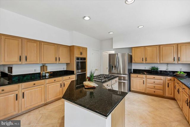 309 SPRINGWOOD CT NE, Vienna, VA 22180