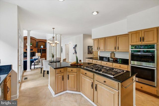 309 SPRINGWOOD CT NE, Vienna, VA 22180