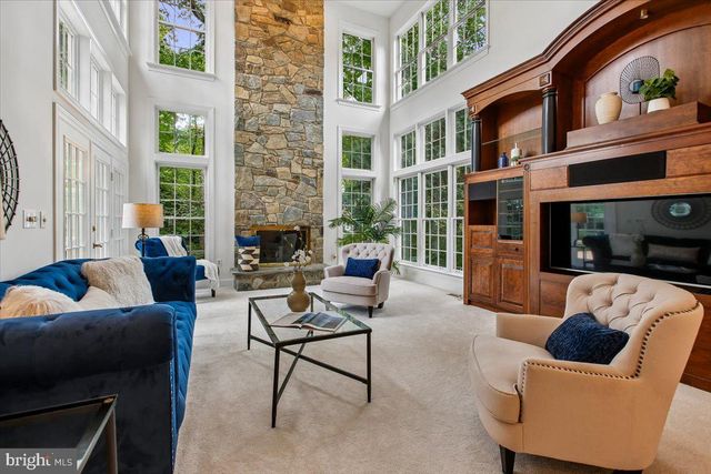 309 SPRINGWOOD CT NE, Vienna, VA 22180