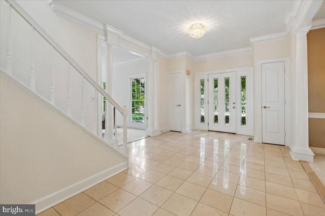 309 SPRINGWOOD CT NE, Vienna, VA 22180