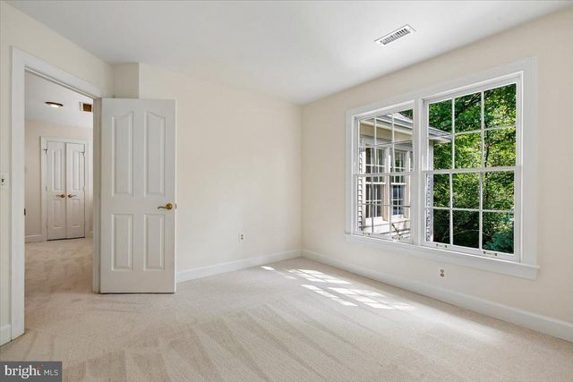309 SPRINGWOOD CT NE, Vienna, VA 22180