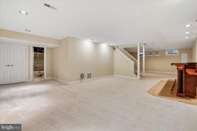 309 SPRINGWOOD CT NE, Vienna, VA 22180
