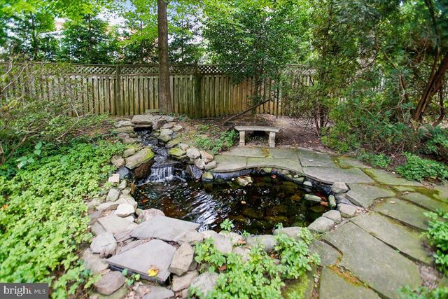 309 SPRINGWOOD CT NE, Vienna, VA 22180