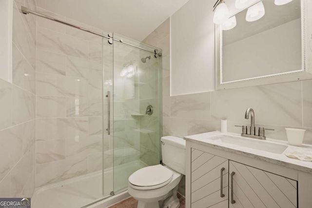 520 Pinecrest Drive, Riverdale, GA 30274
