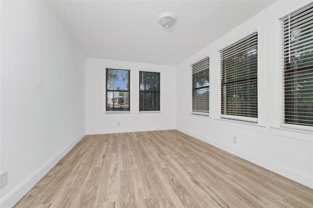 1244 LAKE AVENUE, Clermont, FL 34711