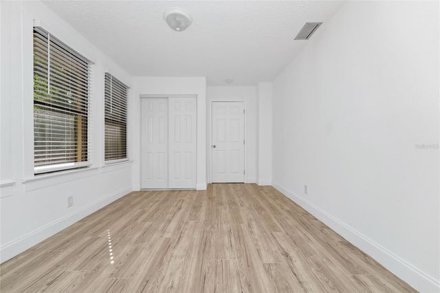 1244 LAKE AVENUE, Clermont, FL 34711