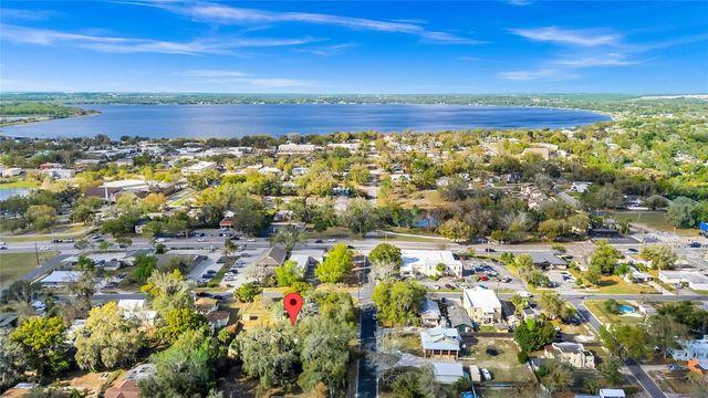 1244 LAKE AVENUE, Clermont, FL 34711