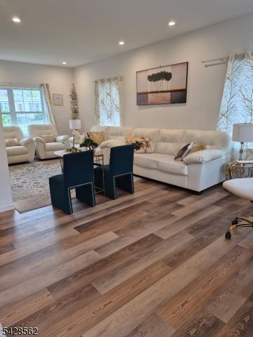 158 Woodland Ave, Ewing Twp., NJ 08638