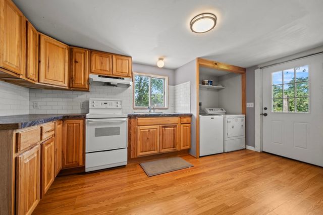 52 Forest Park Rd, Woburn, MA 01801