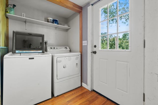 52 Forest Park Rd, Woburn, MA 01801