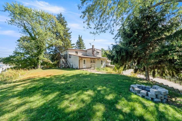 52 Forest Park Rd, Woburn, MA 01801