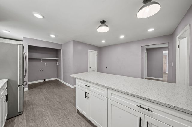 52 Forest Park Rd, Woburn, MA 01801