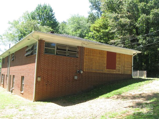214 Palmer Street, Lenoir, NC 28645