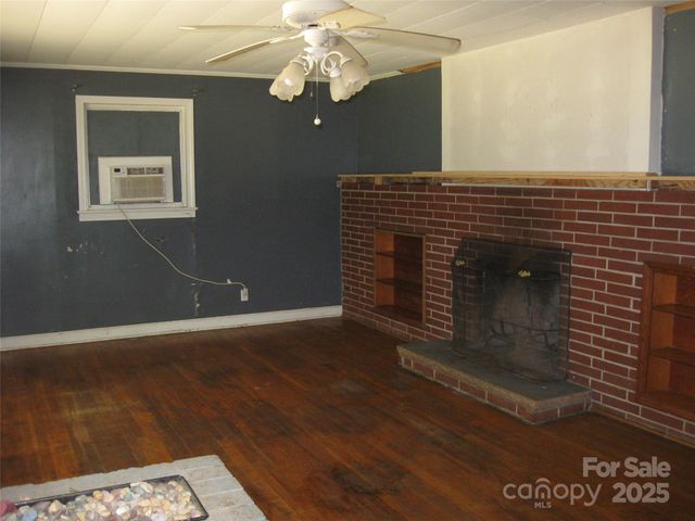 214 Palmer Street, Lenoir, NC 28645