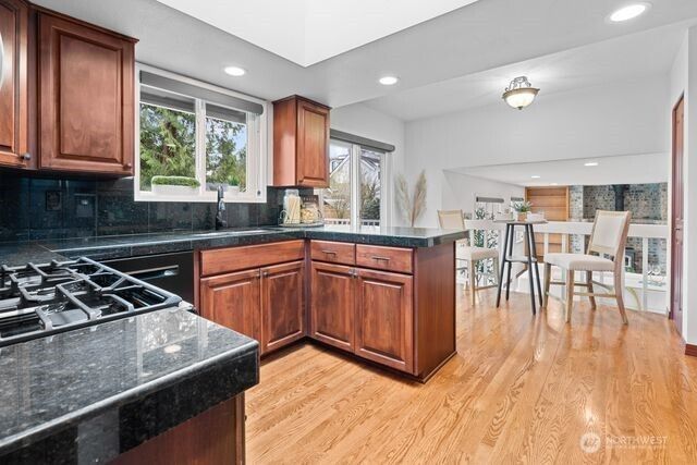 12935 NE 71st Street, Kirkland, WA 98033