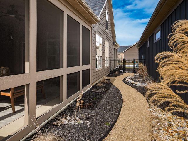 5241 Bluffton Way, Delaware, OH 43015