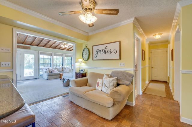 1001 Sunny Place, Kingsport, TN 37660