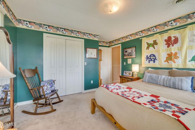 1001 Sunny Place, Kingsport, TN 37660