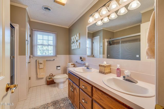 1001 Sunny Place, Kingsport, TN 37660