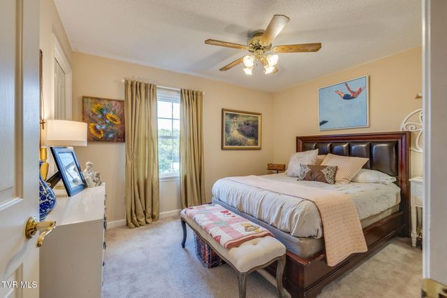 1001 Sunny Place, Kingsport, TN 37660