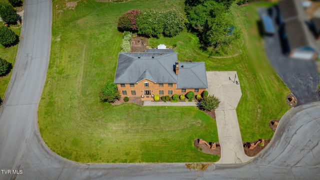 1001 Sunny Place, Kingsport, TN 37660