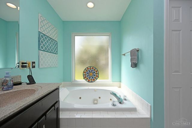 960 Tarragon Lane, Miami Twp, OH 45150