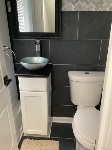 6174 BISHOP Street, Detroit, MI 48224