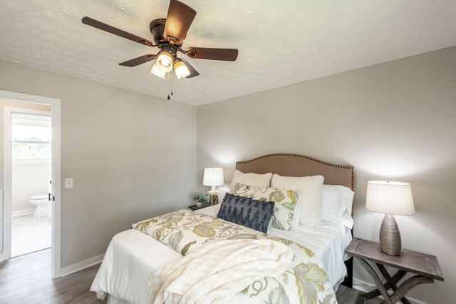 709 Perry Dr, Springfield, TN 37172