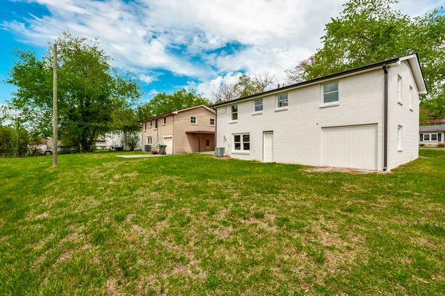 709 Perry Dr, Springfield, TN 37172