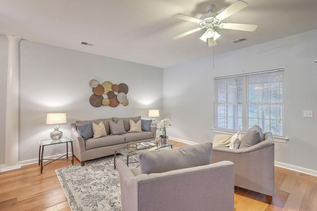 1733 Wyngate Circle, Mount Pleasant, SC 29466