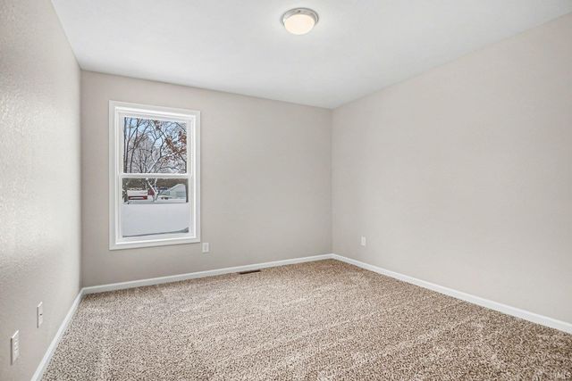 57006 Ash Road, Osceola, IN 46561