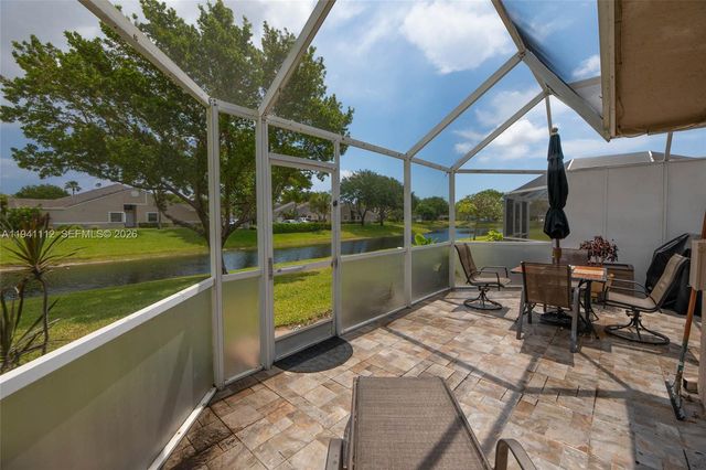 1248 W Lakes Dr 1248, Deerfield Beach, FL 33442