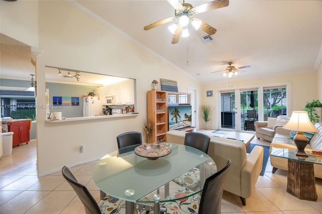 1248 W Lakes Dr 1248, Deerfield Beach, FL 33442