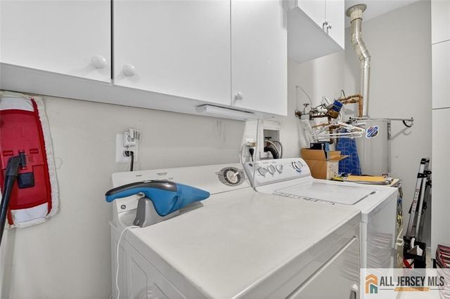 12 Wellington Place, Monroe, NJ 08831